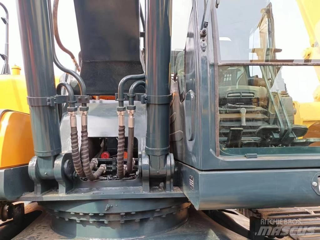 Hyundai 305-9 Beltegraver