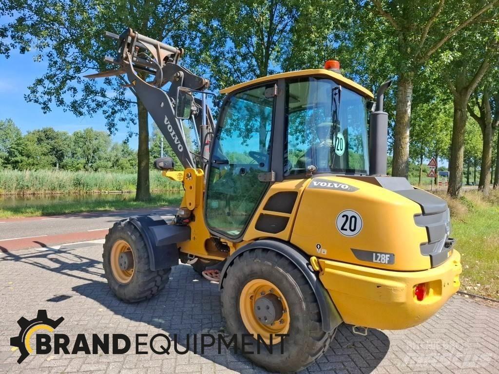 Volvo L28F Hjullastere