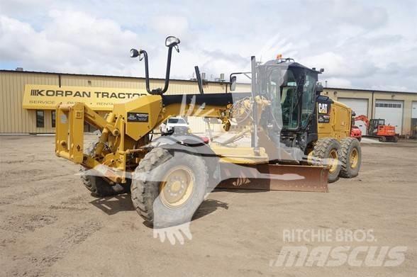 CAT 12M3 Veihøvler