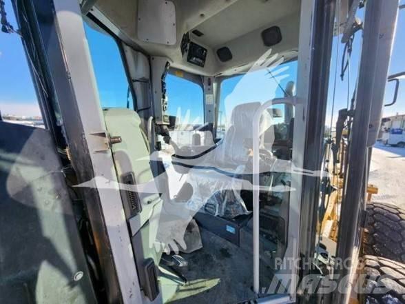 CAT 140M Veihøvler