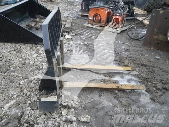 John Deere  Gafler