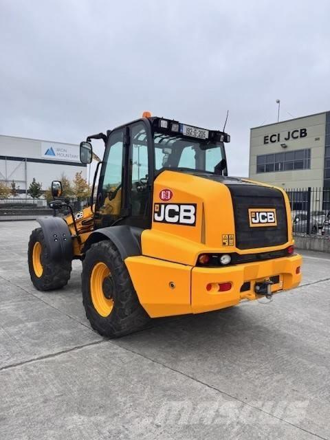 JCB TM 320 S Teleskoplastere for Landbruk