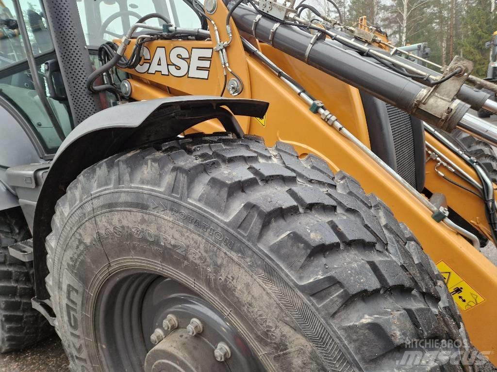 CASE 695 SV Traktorgravere
