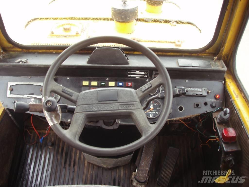 Volvo BM 861 6+6 Rammestyrte Dumpere