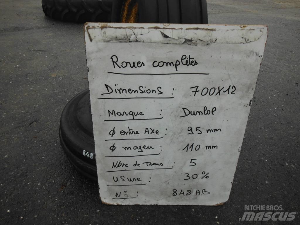 Dunlop 7.00X12 Dekk, hjul og felger