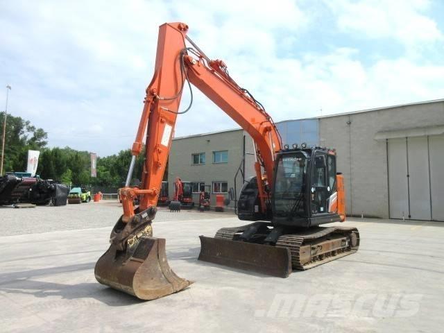 Hitachi ZX 135 US-7 Beltegraver