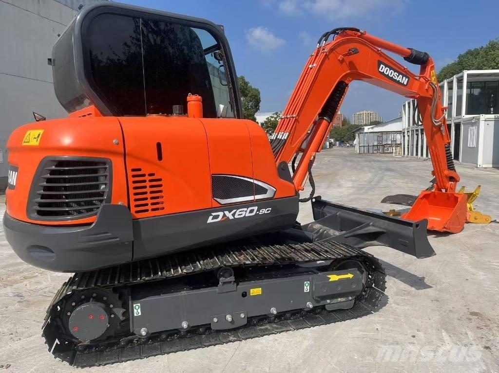 Doosan DX 60-9 C Beltegraver