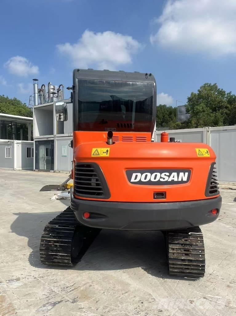 Doosan DX 60-9 C Beltegraver