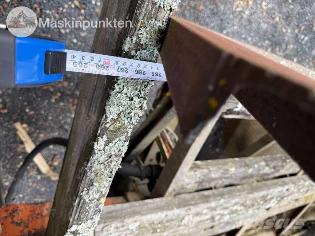  Traktorvagn med kran Andre Landbrukshengere