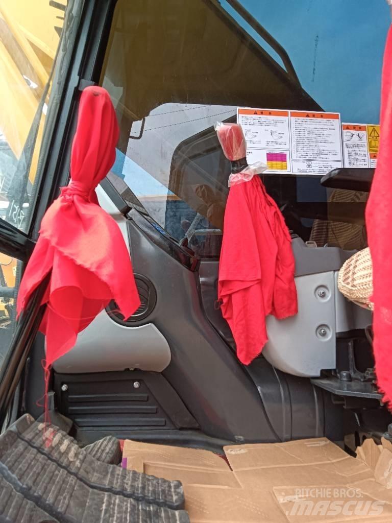Komatsu PC 200-8 Beltegraver