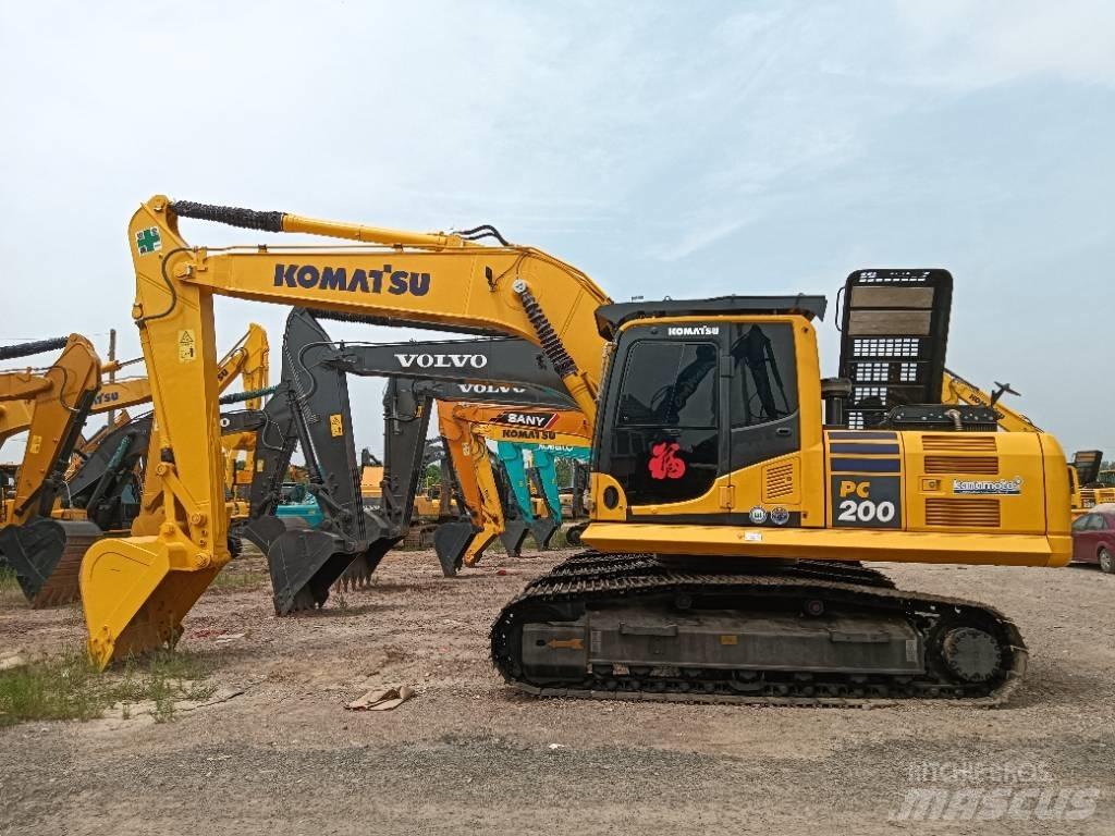 Komatsu PC 200-8 Beltegraver