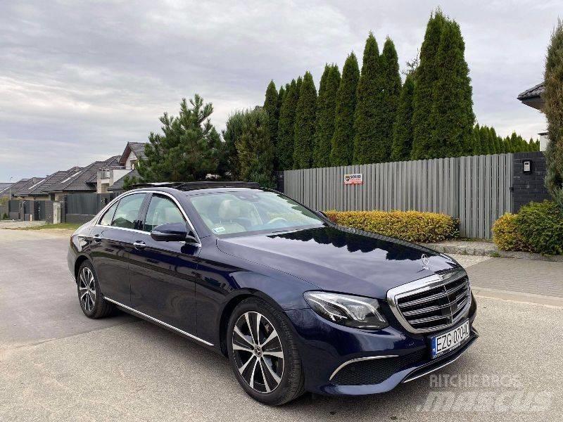 Mercedes-Benz E 300D Personbiler
