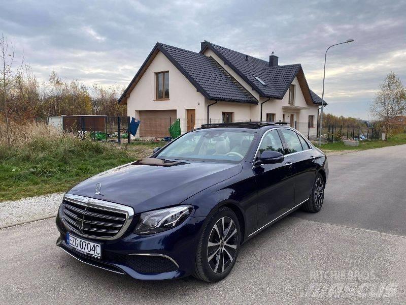 Mercedes-Benz E 300D Personbiler
