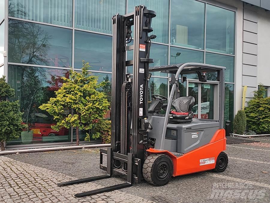 Toyota 8FBMT25 Elektriske trucker