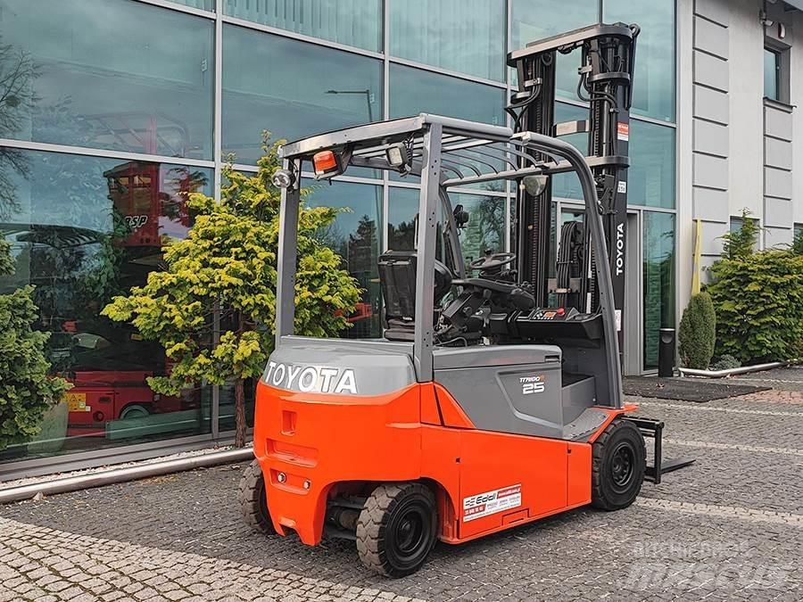 Toyota 8FBMT25 Elektriske trucker