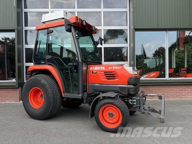 Kubota STV 40 Kompakttraktorer