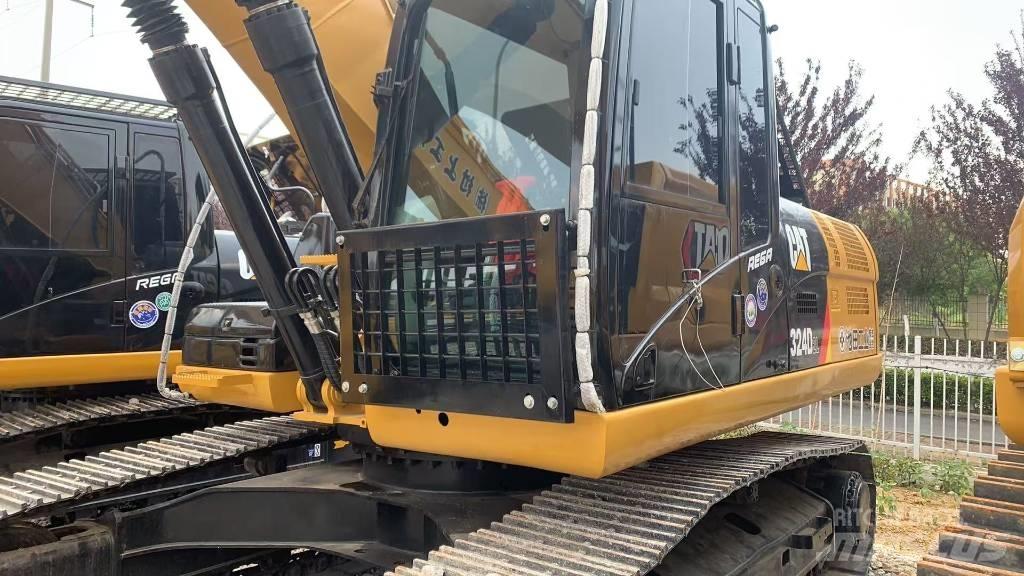 CAT 324 Beltegraver