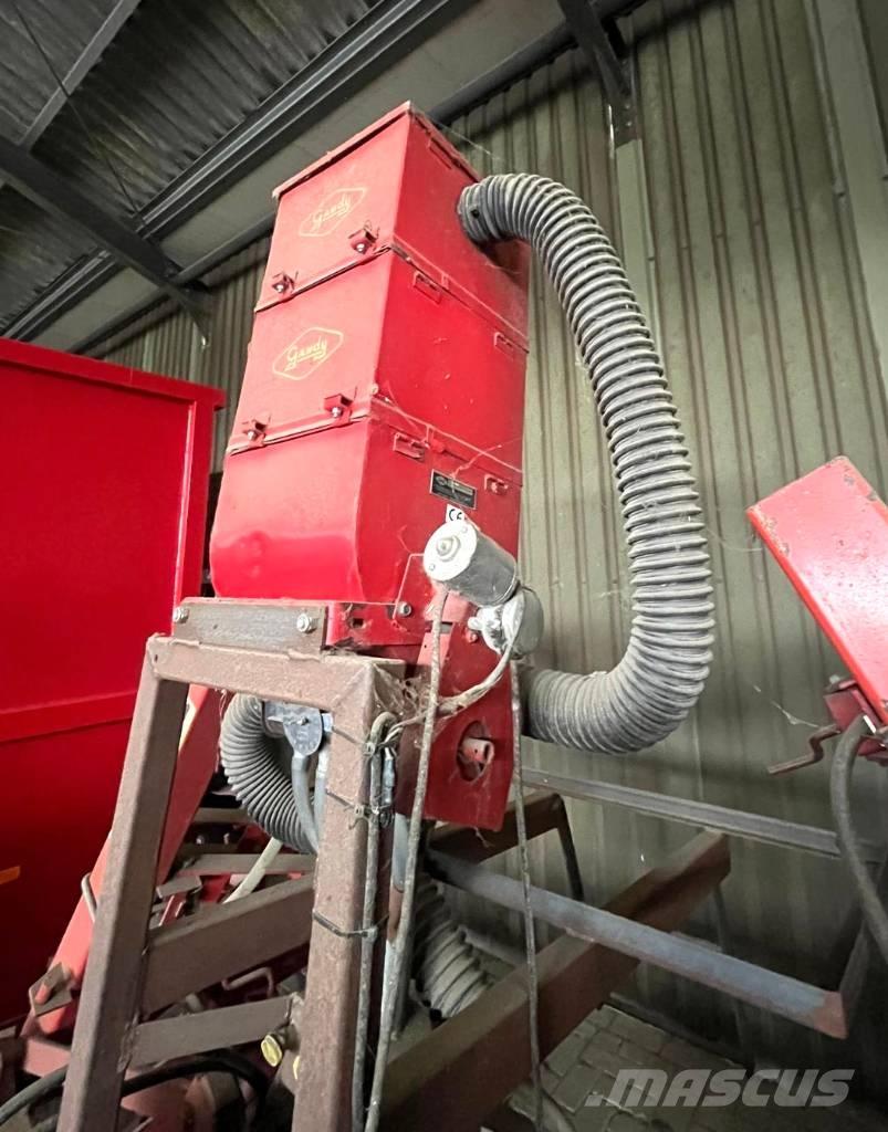 Becker schoffel Andre Jordforbedrings maskiner og ekstrautstyr