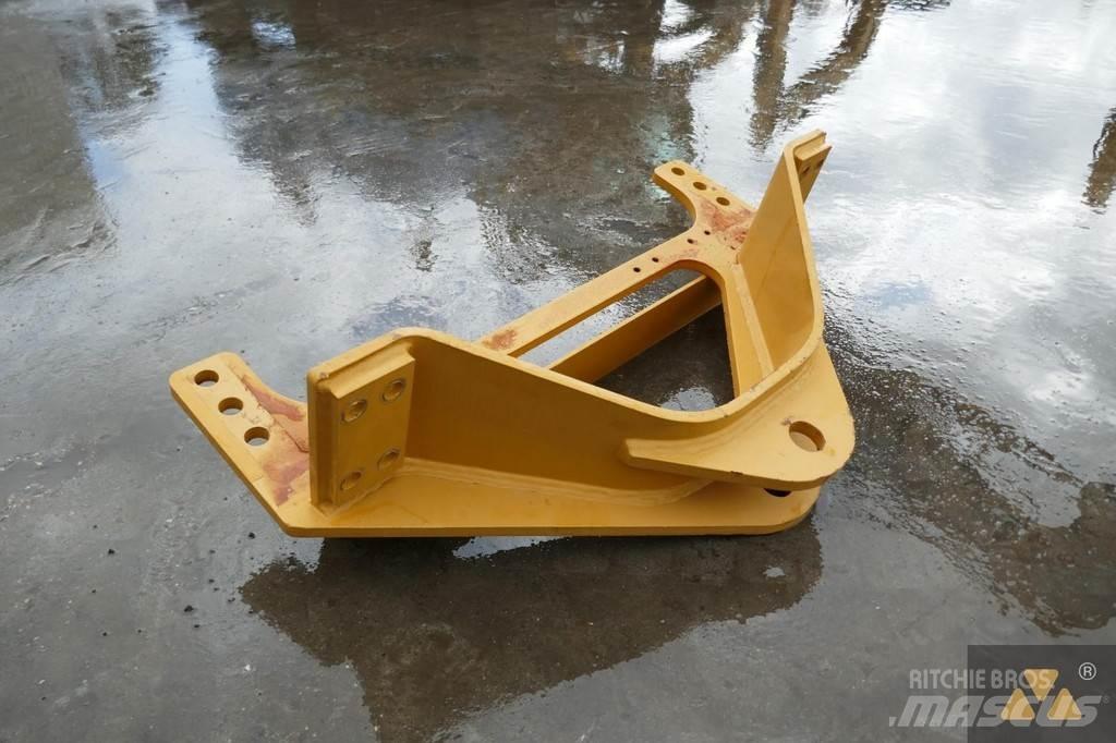 CAT 140M3 Drawbar Transport - Annet