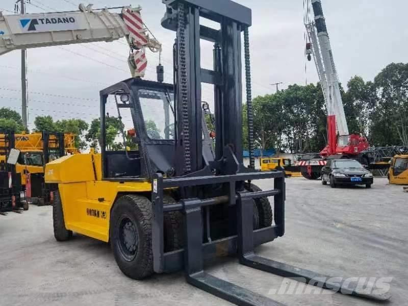 Komatsu FD 160 Diesel Trucker