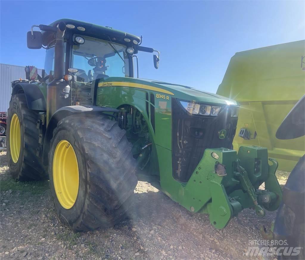 John Deere 8345 R Traktorer