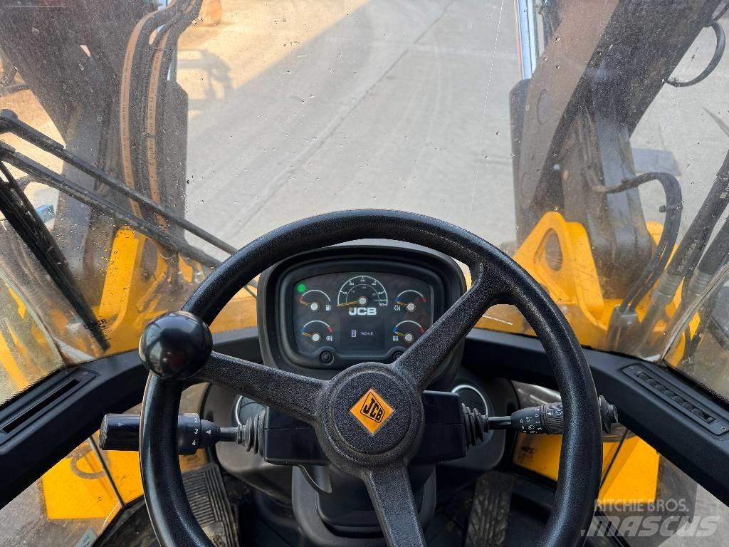 JCB 437 HT Agri Kompaktlaster