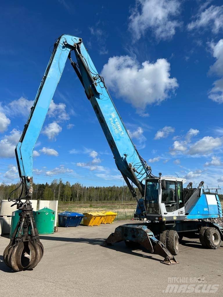 Terex Fuchs MHL350 Gravemaskiner for avfallshåndtering