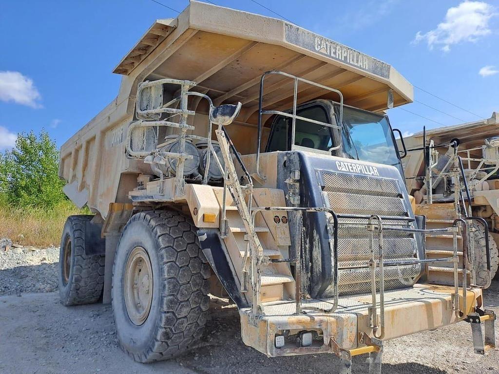 CAT 775F Tipptrucker