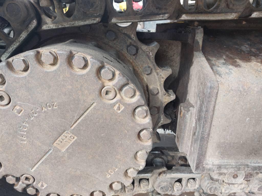 Komatsu PC228USLC-11 Beltegraver