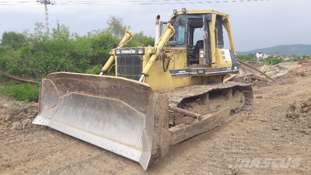 Komatsu D 85 P-21 Bulldosere