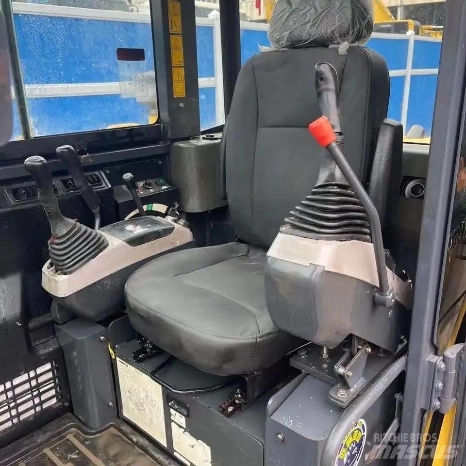 Komatsu PC56-7 Beltegraver