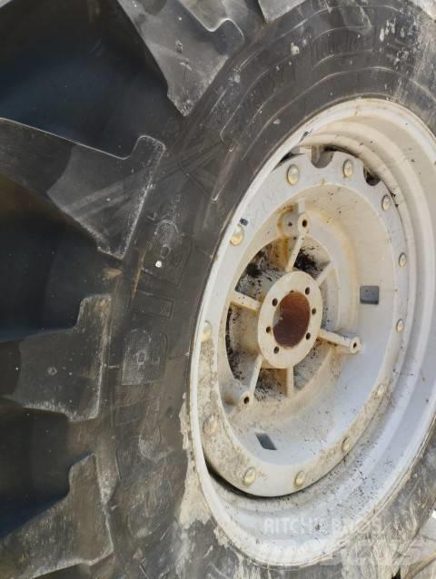 Michelin 20.8R38 Dekk, hjul og felger