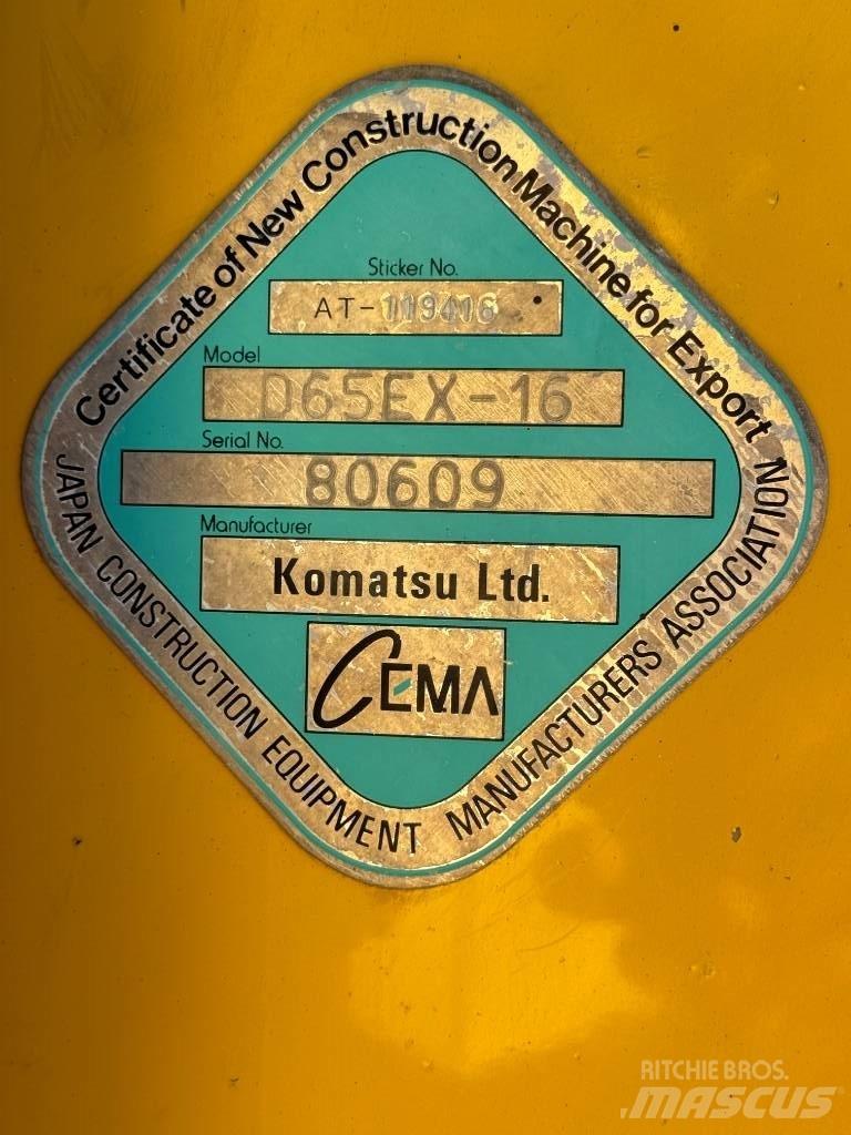 Komatsu D65EX-16 Dozere Beltegående