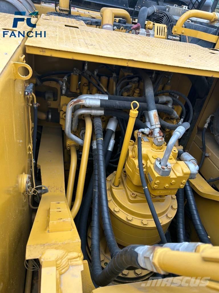 CAT 325 D Beltegraver