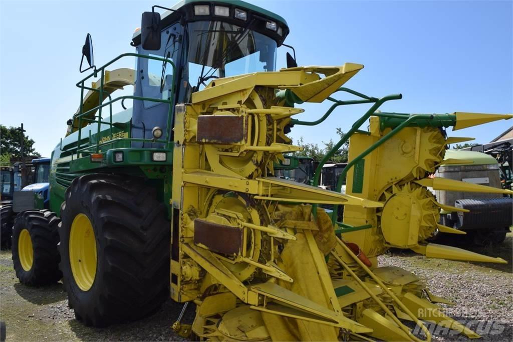John Deere 7400 Selvdrevne fôrhøstere