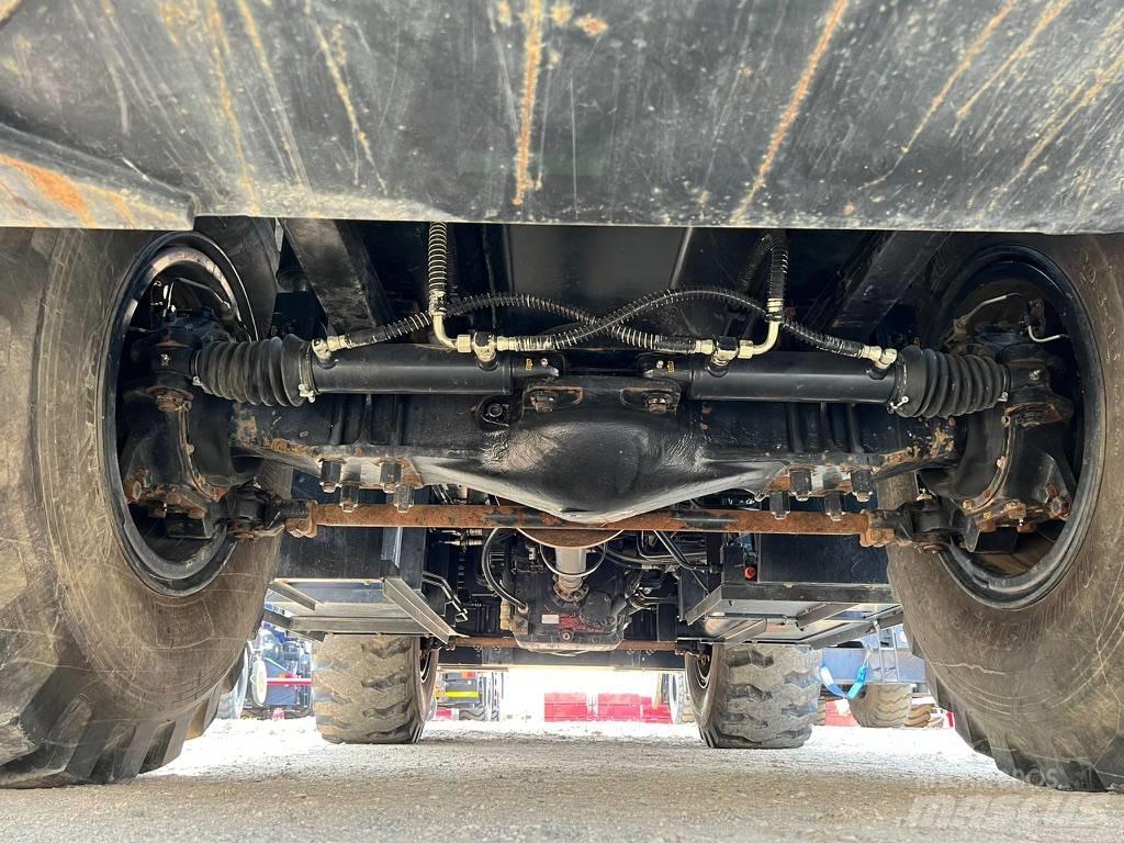 Tadano GR300XL Røff terreng kraner