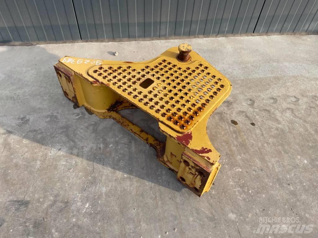 CAT D6K Zugtraverse Andre komponenter
