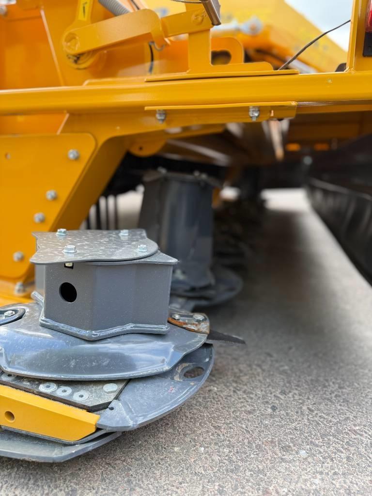 Elho NM 3700 Front Slåmaskiner