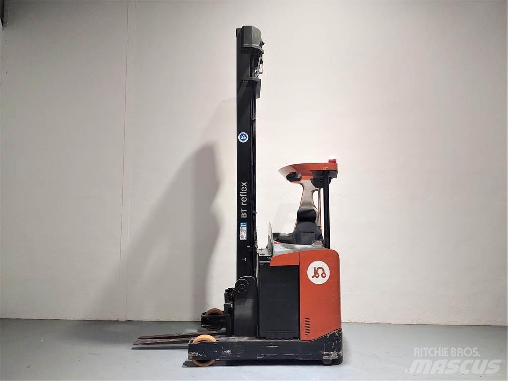 BT RRE 160 Skyvemasttruck