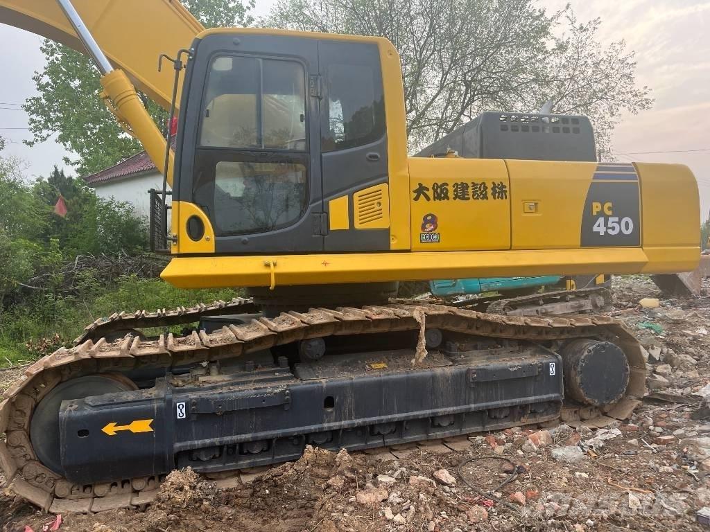 Komatsu PC 450-8 Beltegraver
