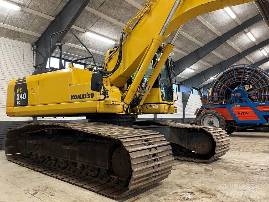 Komatsu PC 240 LC-8 Beltegraver
