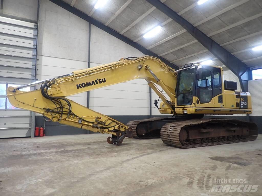 Komatsu PC 240 LC-8 Beltegraver