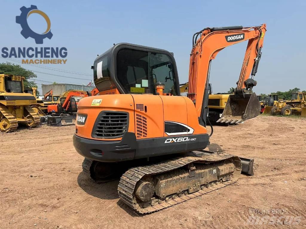 Doosan DX 60 Beltegraver
