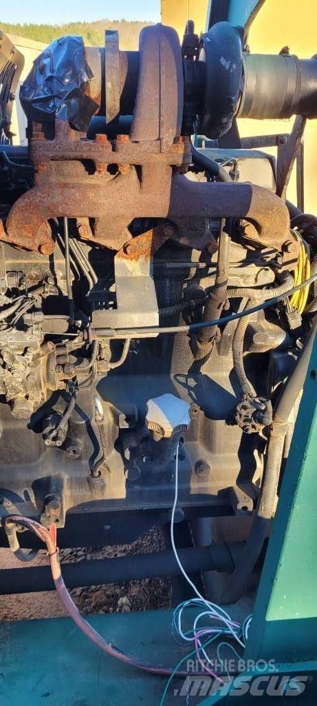John Deere 4045TF290 Anlegg - Annet