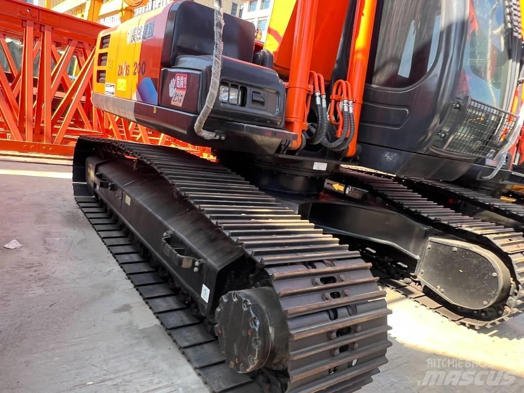 Hitachi ZX200 Beltegraver