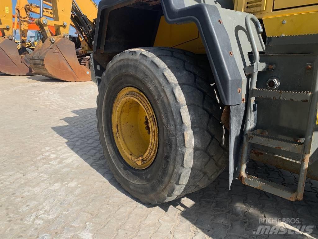 Komatsu WA 320-5H Hjullastere