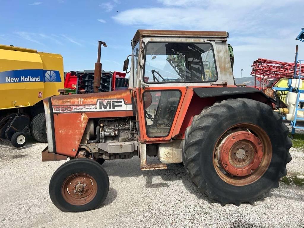 Massey Ferguson 590 Traktorer