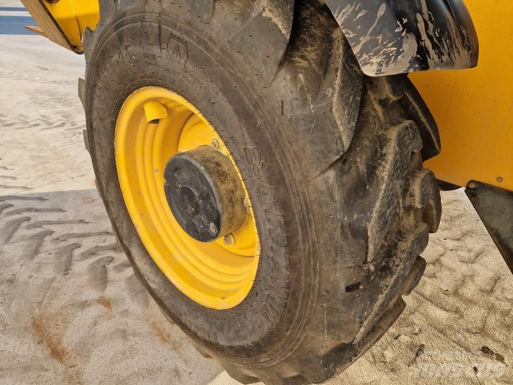 JCB 540-140  BC40 Teleskoplastere