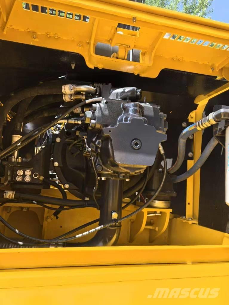Komatsu PC 300 Beltegraver