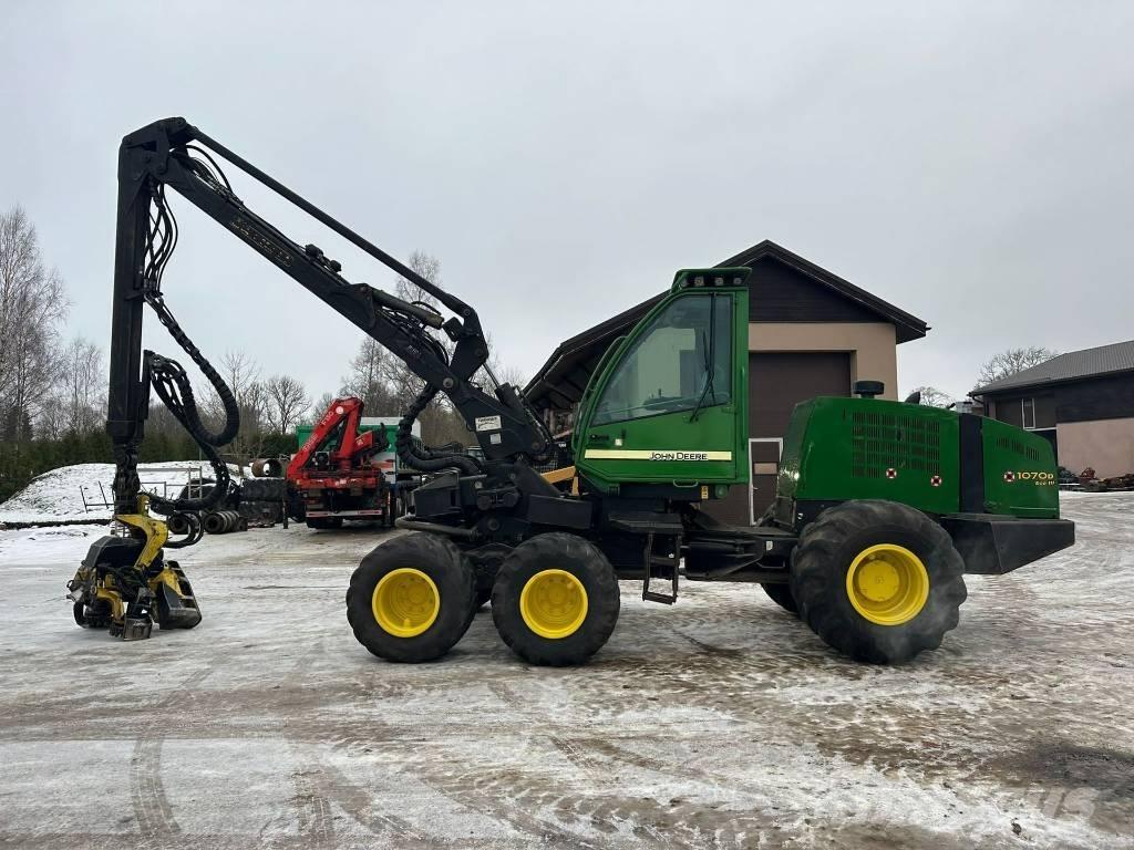 John Deere 1070 D Hogstmaskiner